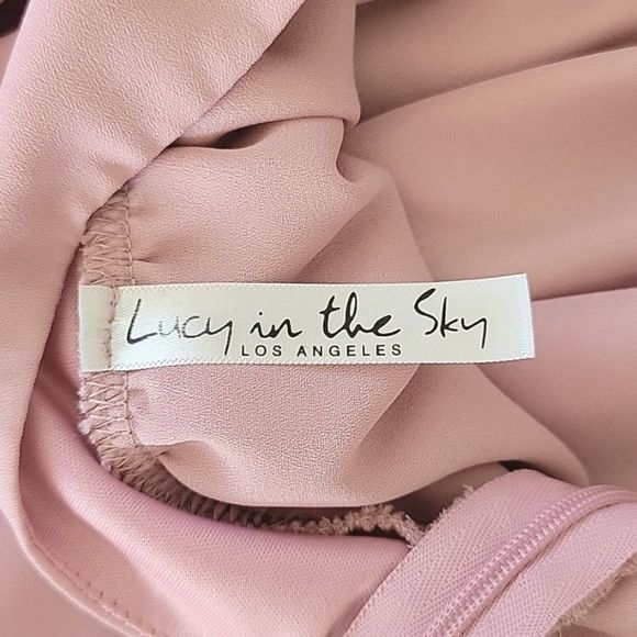 Lucy In The Sky Pink Sleeveless Open Back Romper - Size Large - Picture 5 of 16